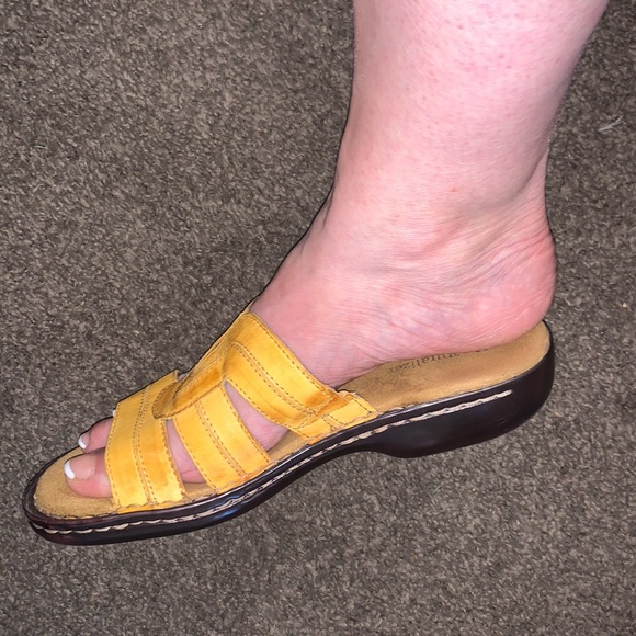 Naturalizer 7 slide sandals - Picture 8 of 8